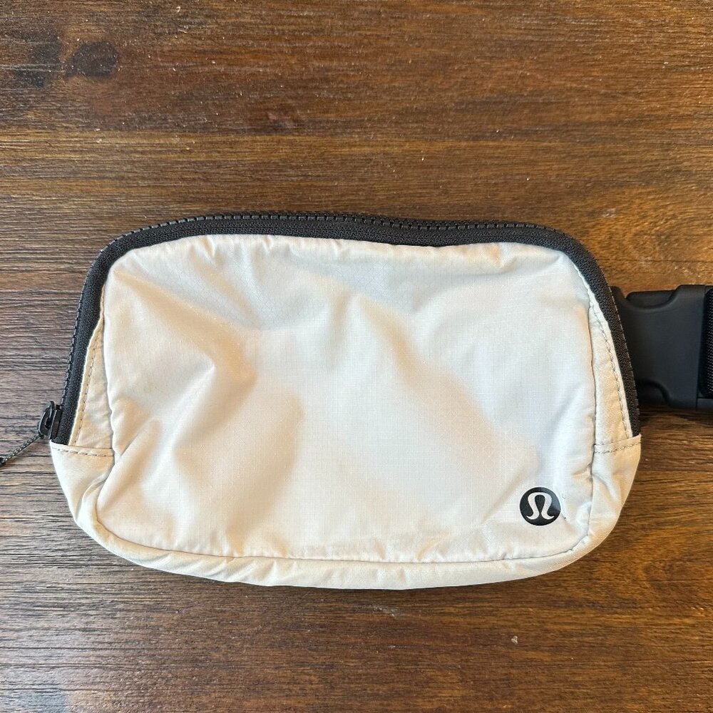 Lululemon Belt Bag